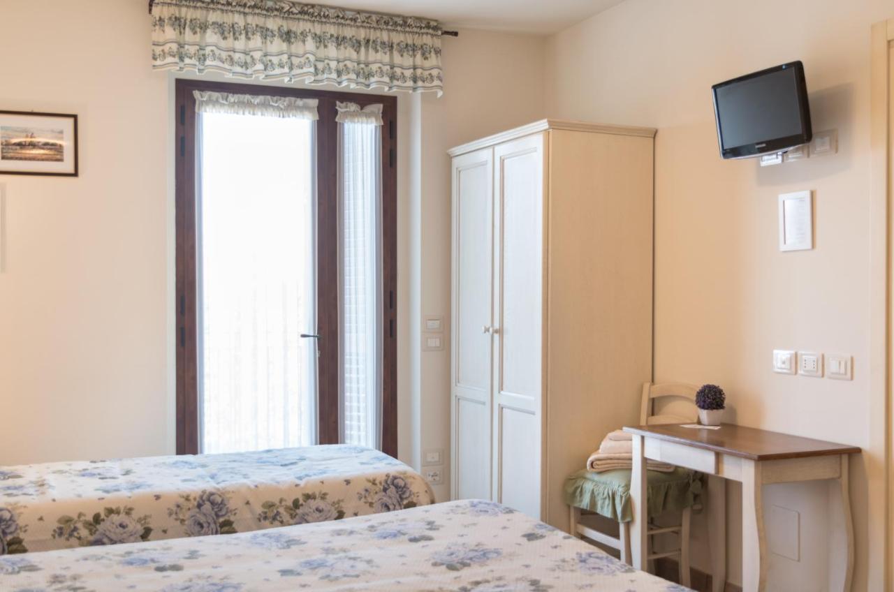 Rosa Di Assisi Bed and Breakfast Bastia Umbra Buitenkant foto